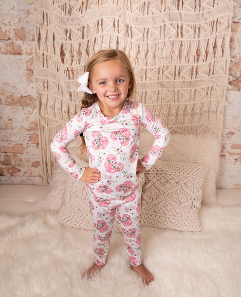 Pajamas with pink floral pattern